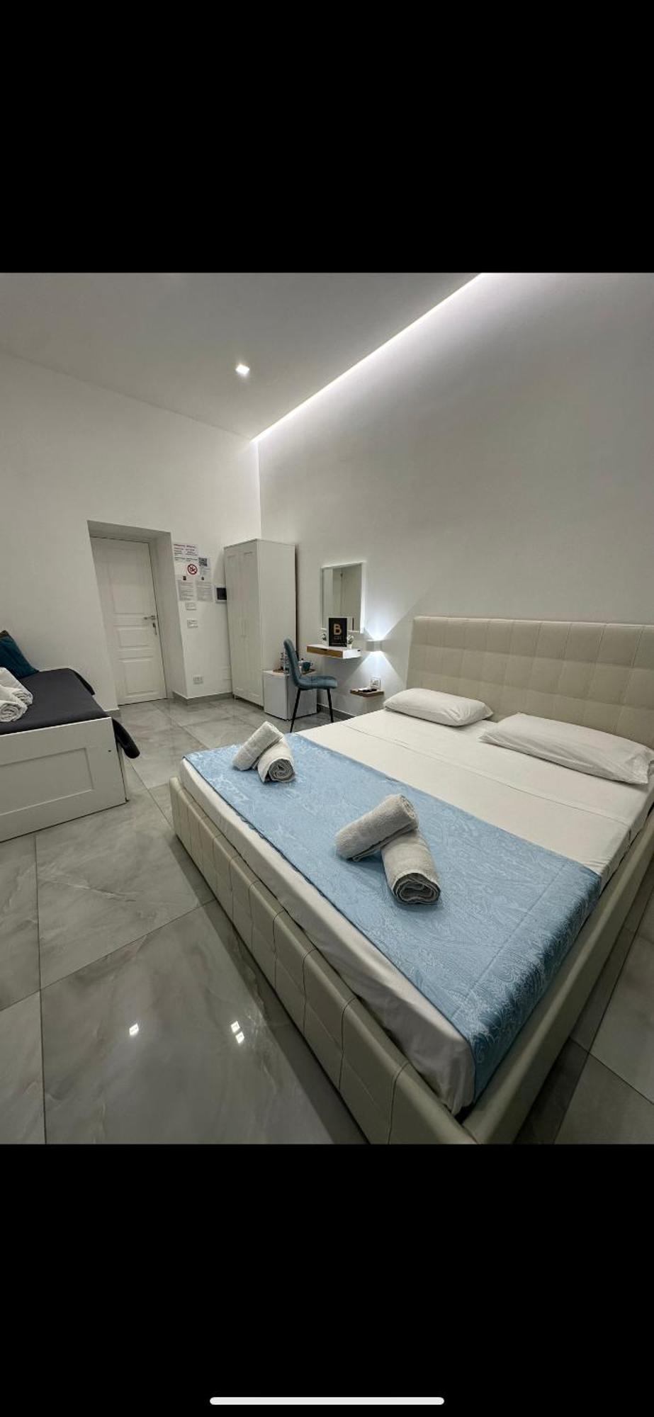 Barbaro Suite & Apartment Νάπολη Εξωτερικό φωτογραφία