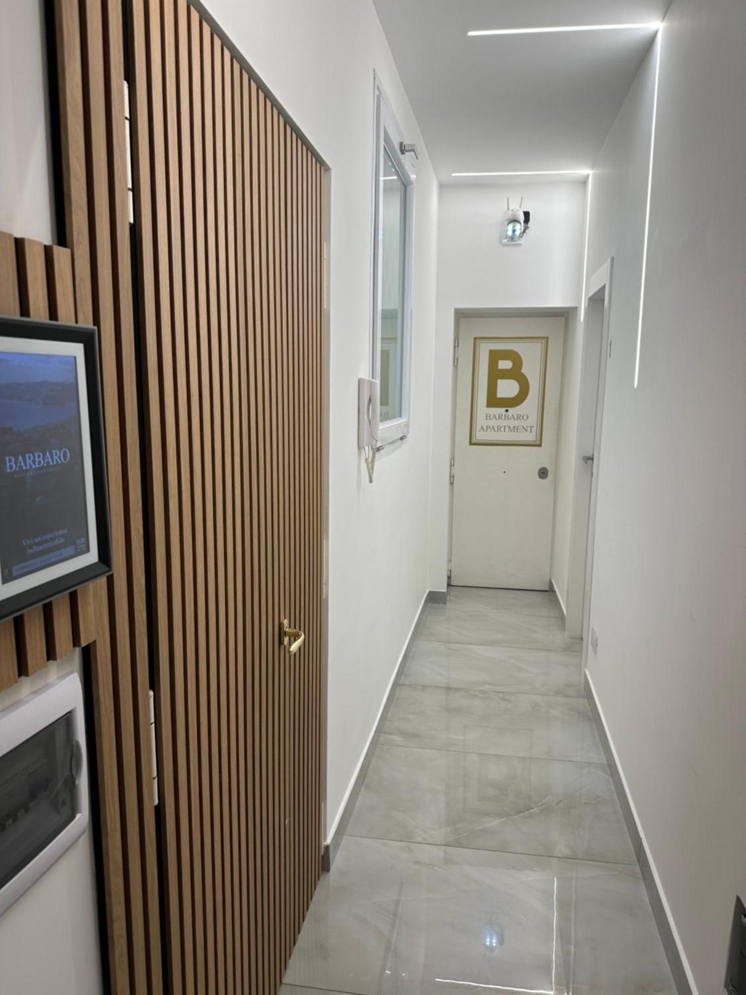 Barbaro Suite & Apartment Νάπολη Εξωτερικό φωτογραφία